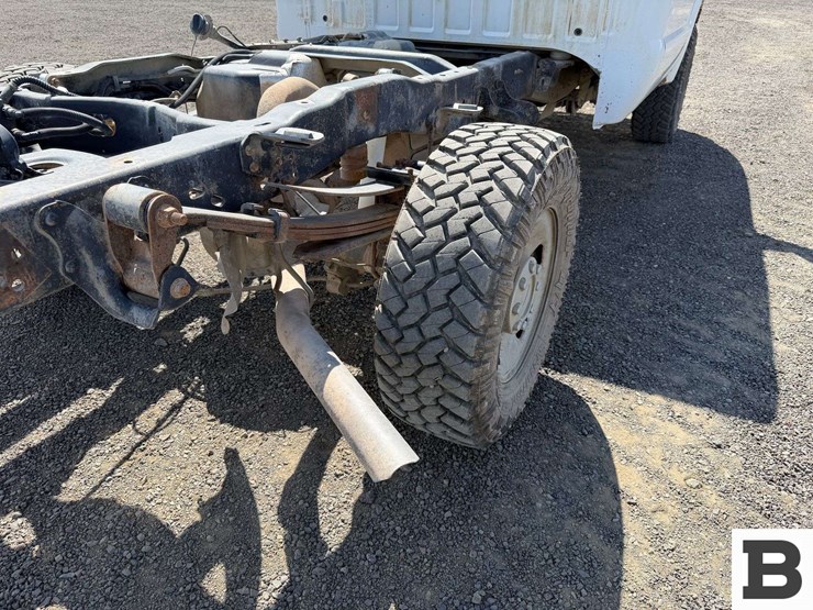 2010-ford-f250-image-24