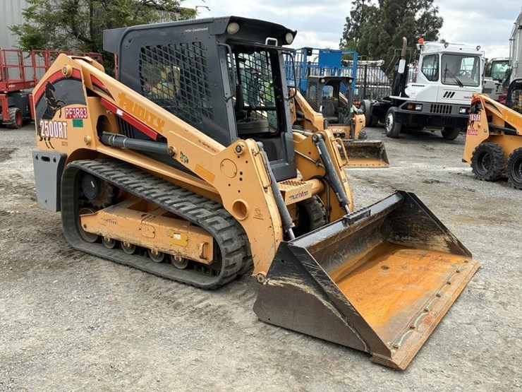 2012-mustang-2500rt-image-2