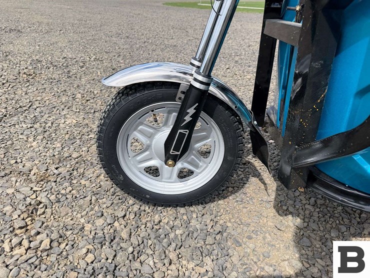 2025-ir-iret13-electric-tricycle-image-11