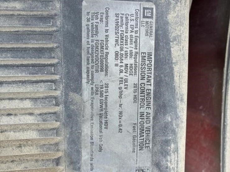 2015-chevrolet-silverado-2500-image-11