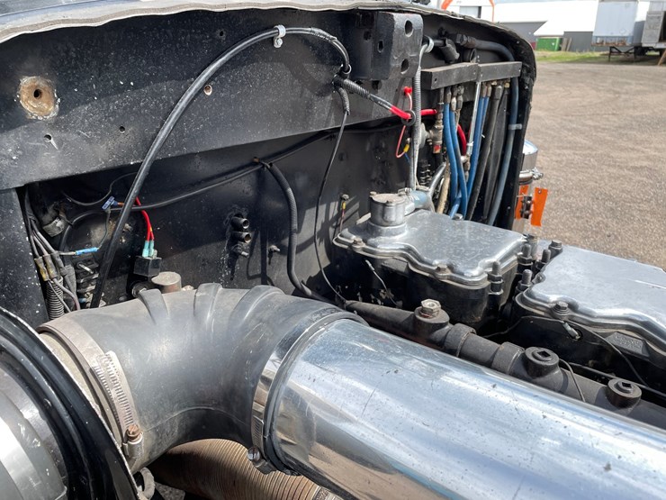 1970-peterbilt-358-image-95