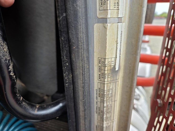 2016-peterbilt-367-image-70