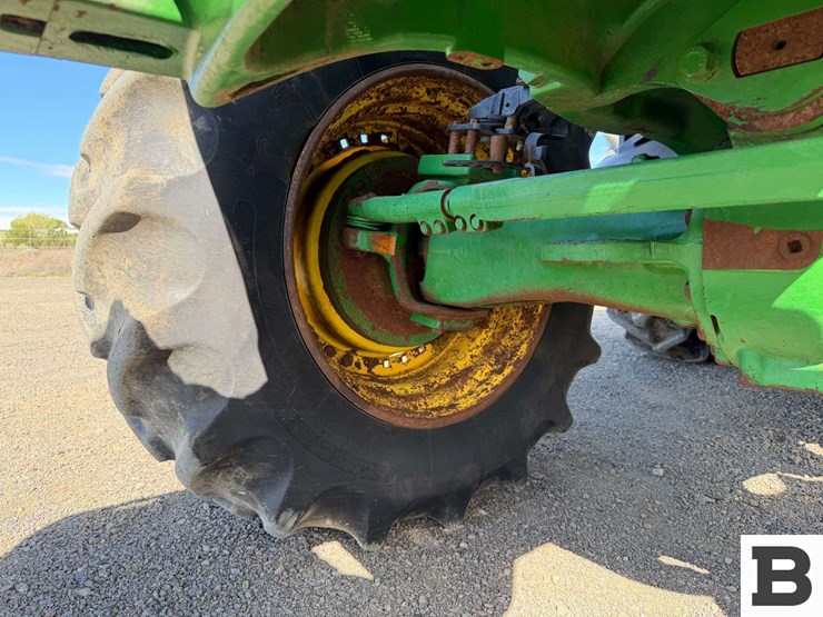 2021-john-deere-7r-210-image-16