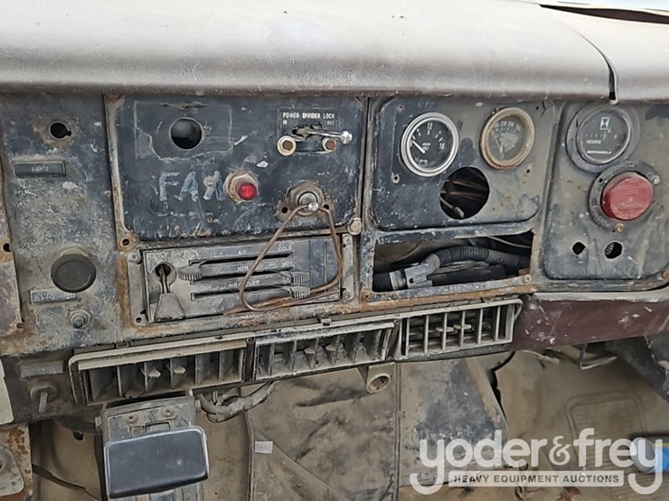 international-f-2654-image-30