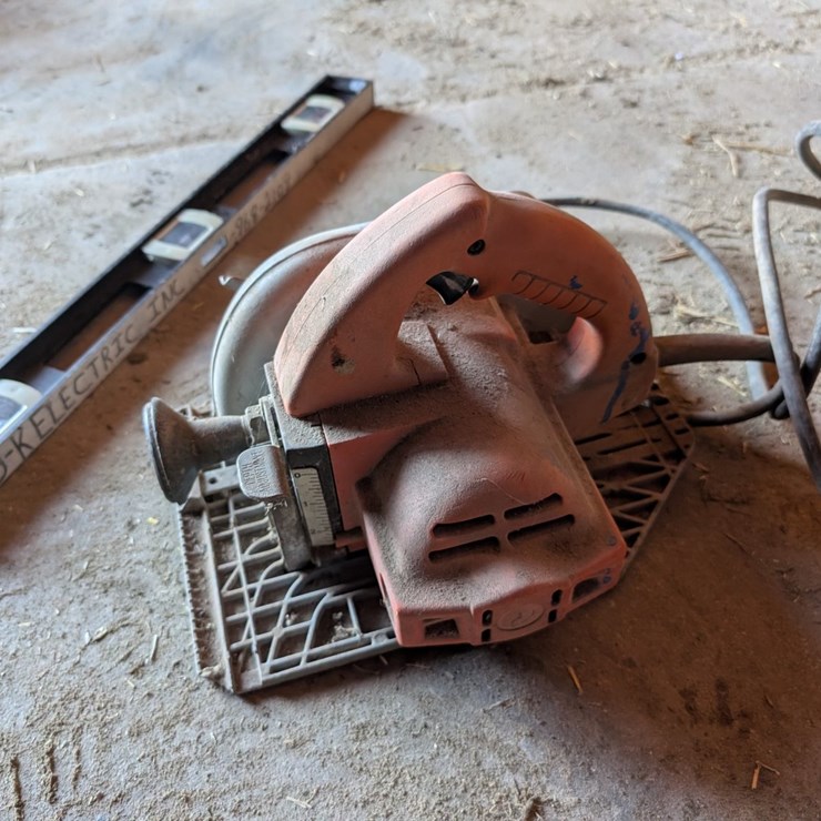 #5516 • Milwaukee Skil Saw