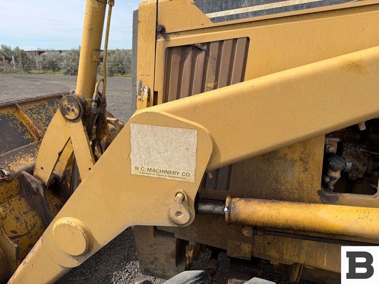 1993-caterpillar-416b-image-21