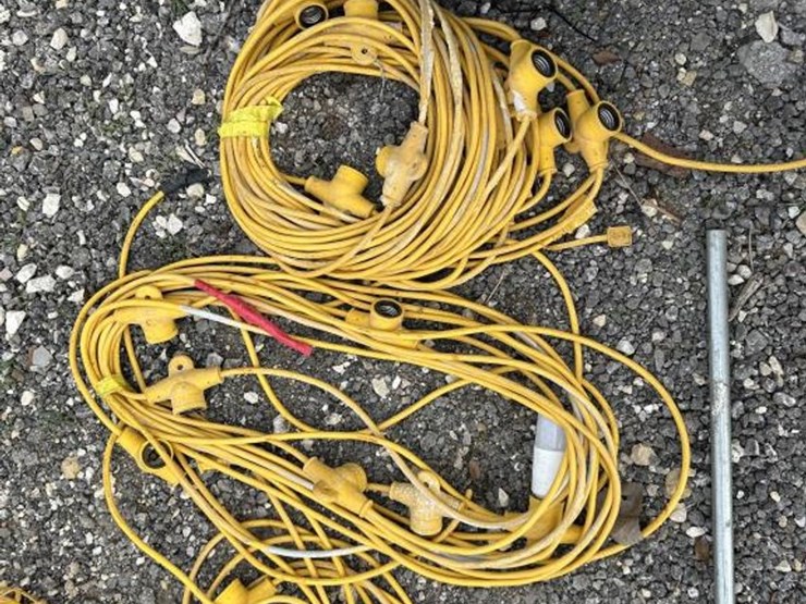 #147-•-(4)-soft-light-stringer-bulb-cords-image-3