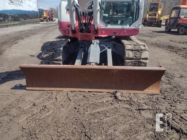 2019-takeuchi-tb290-image-17