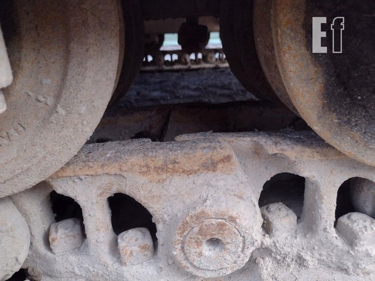 2015-caterpillar-d6t-xl-image-19