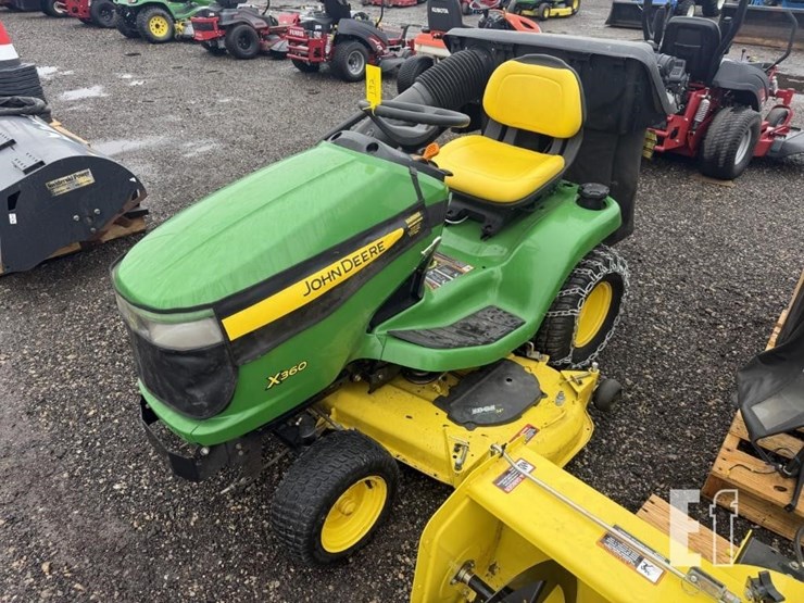 2011-john-deere-x360-image-5