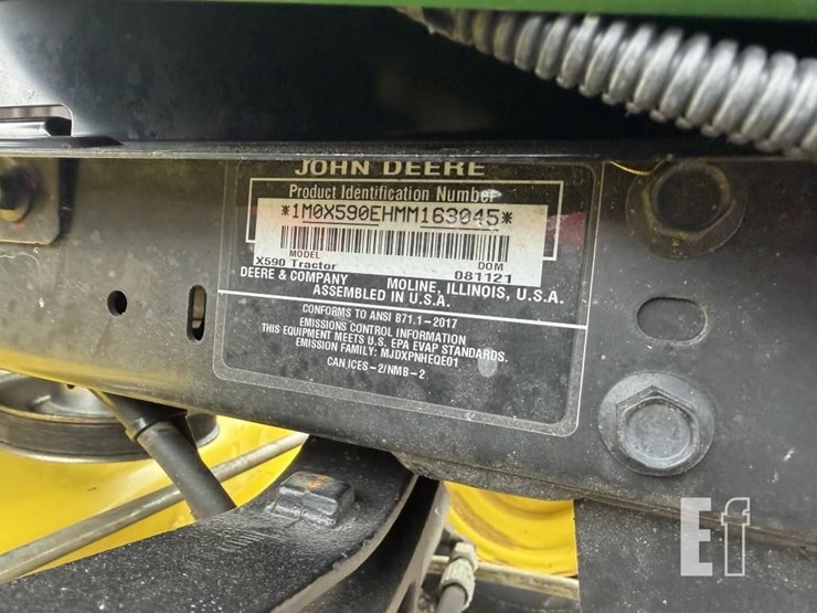 2021-john-deere-x590-image-21