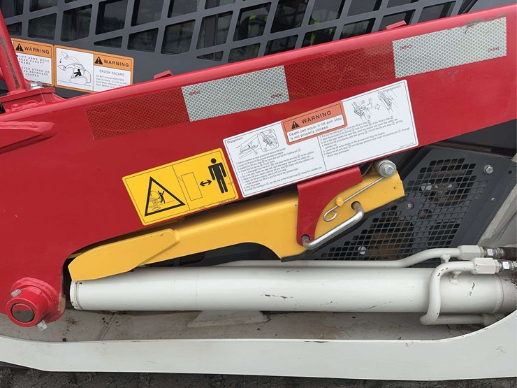 2024-takeuchi-tl6r-image-22