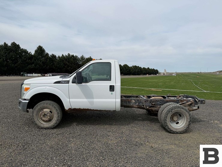 2011-ford-f350-image-2