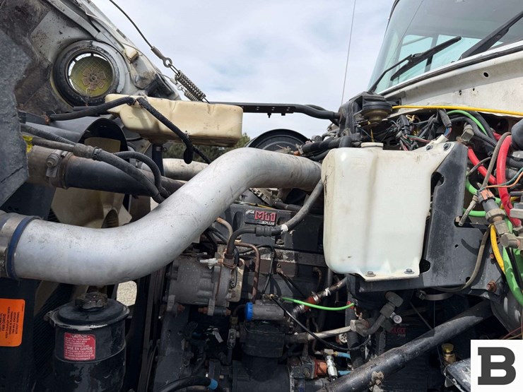 1996-ford-la9000-image-28