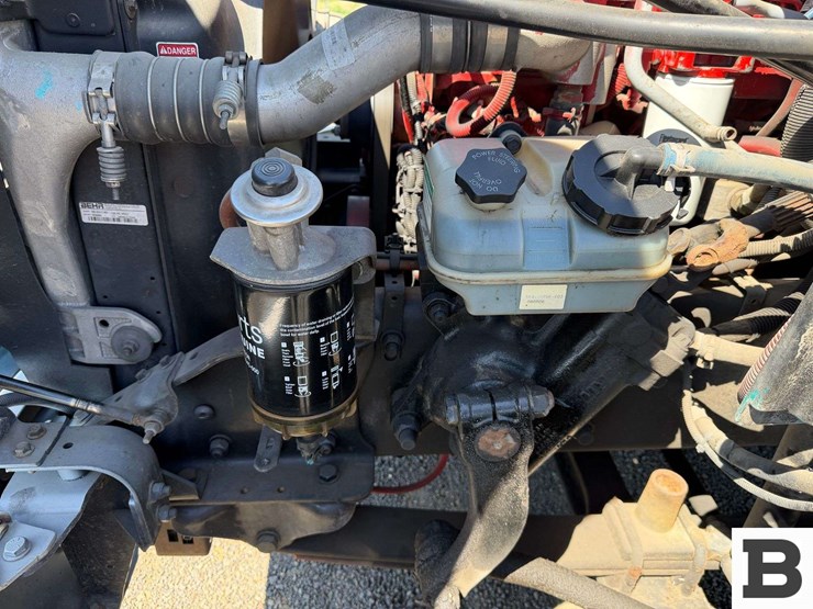 2009-freightliner-m2-box-van-truck-image-46