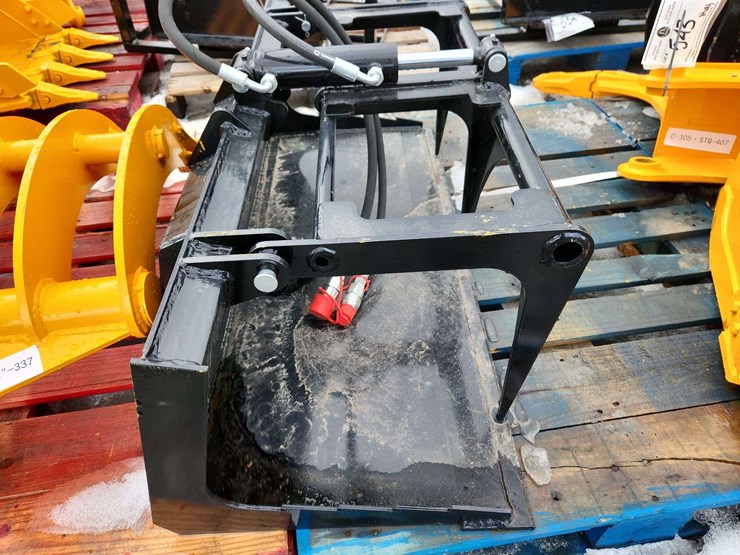 future-ft-x-pg44-mini-skid-steer-plate-grabber-image-2