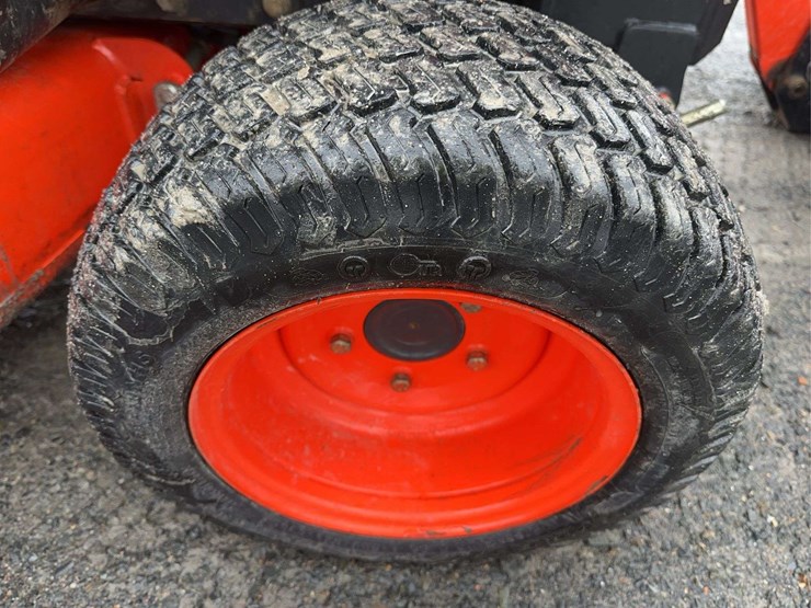 2019-kioti-cs2210-image-12