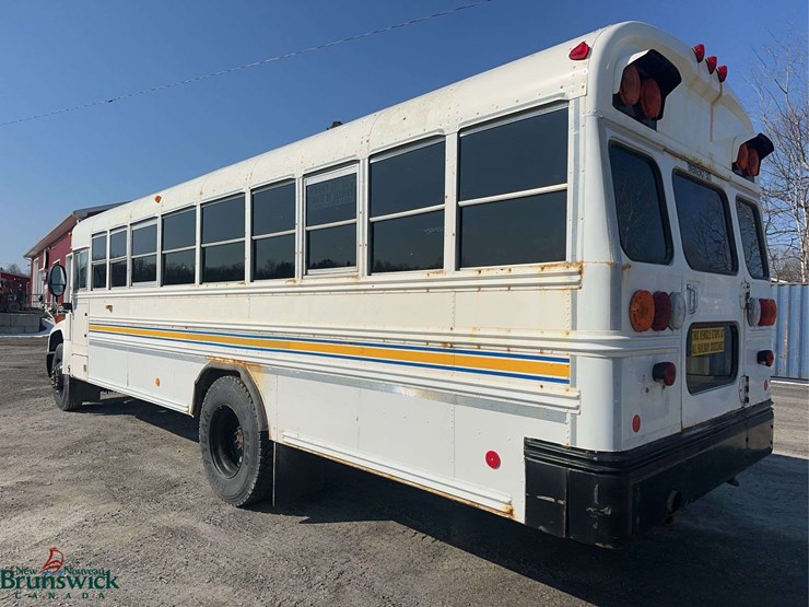 2009-bluebird-vision-image-7