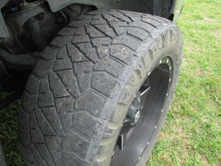 2006-chevrolet-2500-image-17