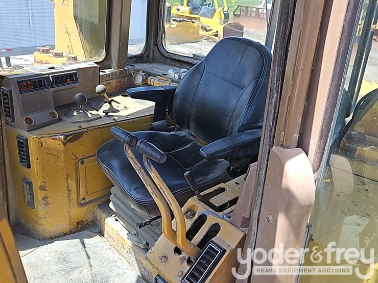 1981-caterpillar-d9l-image-25
