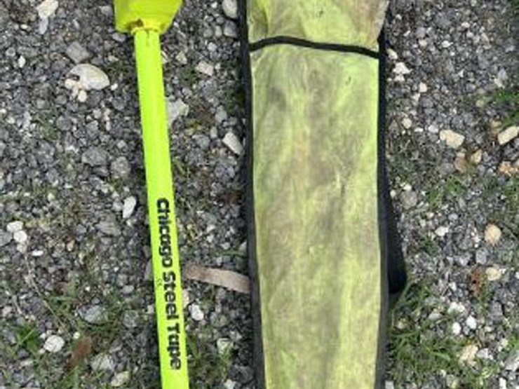 #97-•-cst/-berge-magna-trak-102-magnetic-locator-image-1
