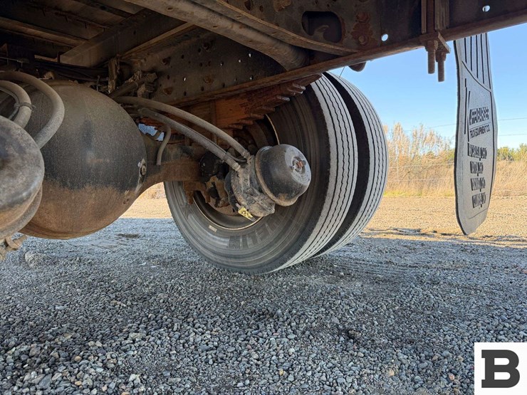 2008-international-durastar-4300-image-22