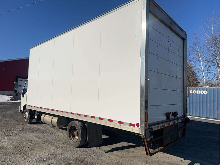 2020-hino-195-image-7