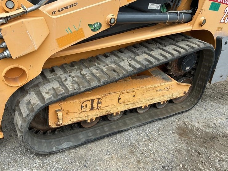 2012-mustang-2500rt-image-9