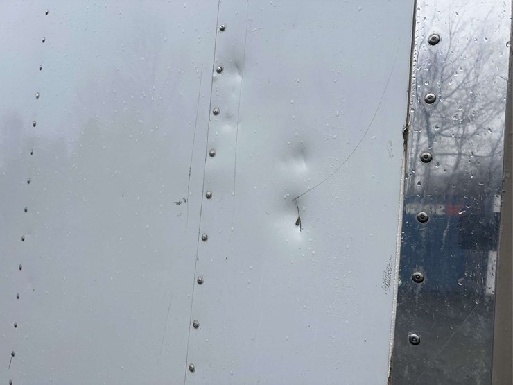 2020-hino-195-image-16