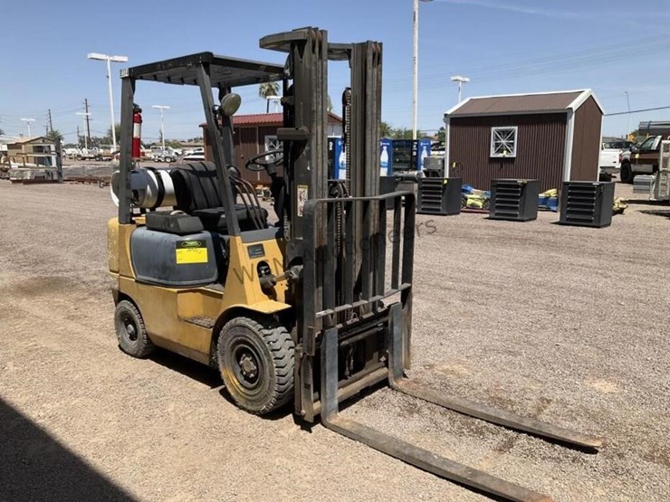 caterpillar-gp15k-image-4