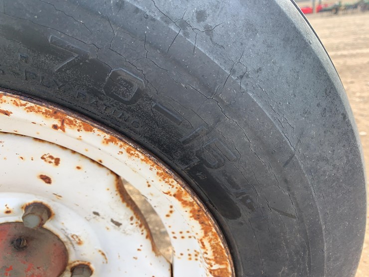 new-holland-456-image-10