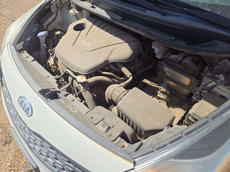 2013-kia-rio-lx-sedan-4d-image-19