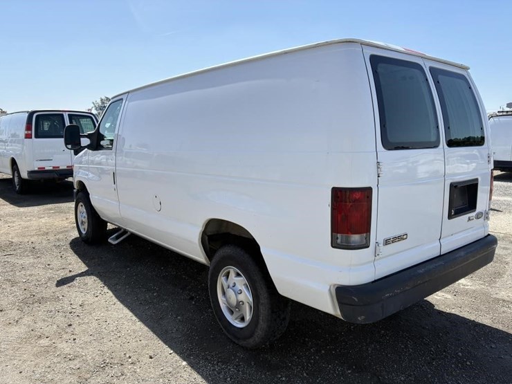 2012-gmc-sierra-2500-image-22