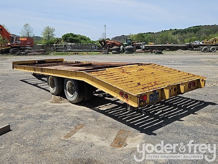 tag-equipment-trailer,-tandem-axle,-pintail-hitch-,-yellow-image-4