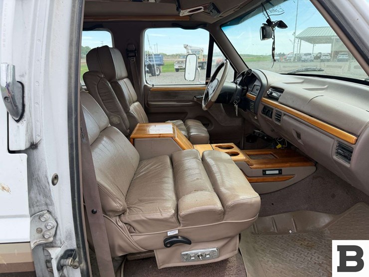 1997-ford-f350-image-28