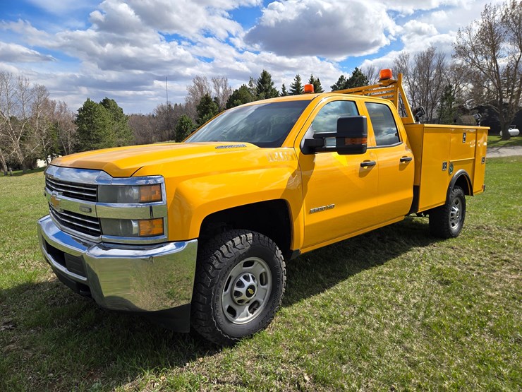 2016-chevrolet-2500-image-1