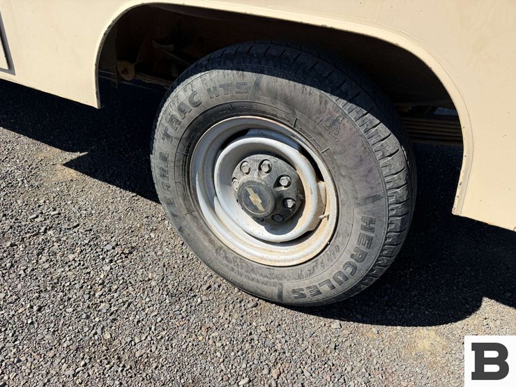 1994-chevrolet-gmt400-image-16