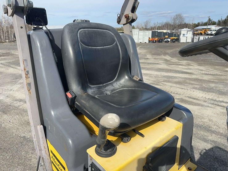 2016-dynapac-cc900g-image-15