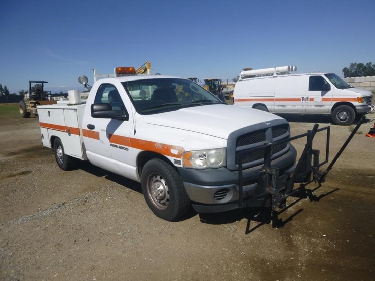2005-dodge-ram-2500-image-3