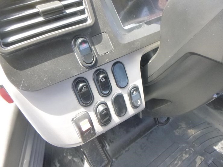 2018-komatsu-wa270-8-image-30