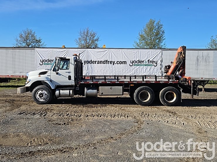 2008-international-7400-image-3