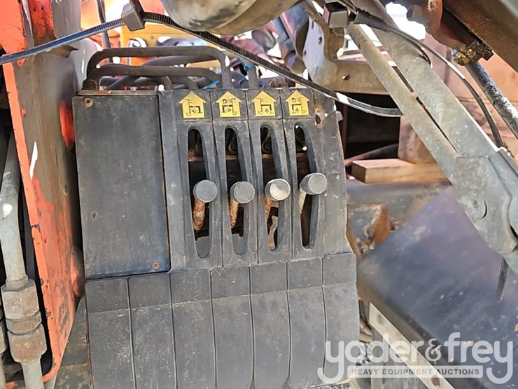 2008-international-7400-image-21