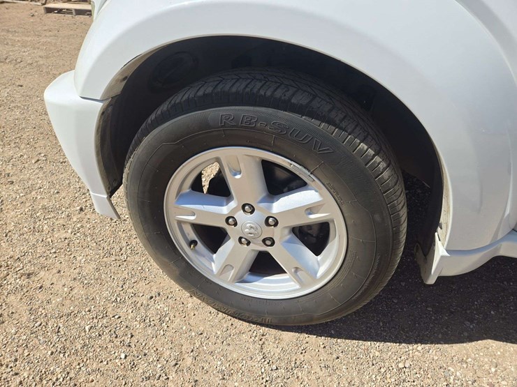 2011-dodge-nitro-image-6