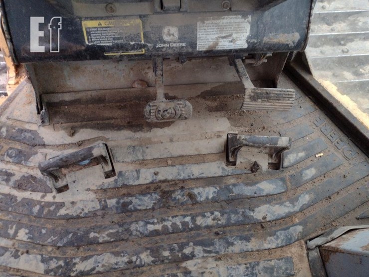 2005-deere-700h-lgp-image-8