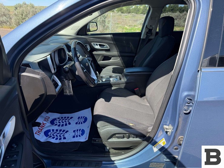 2012-chevrolet-equinox-image-21