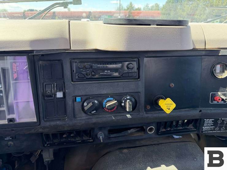 1997-international-4900-image-46