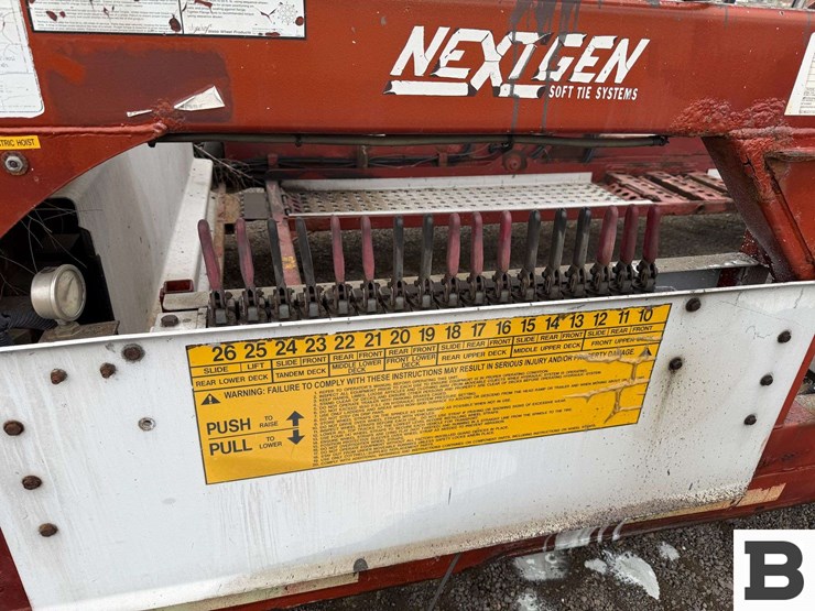 2013-cottrell-car-hauler-image-39