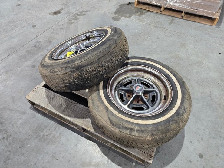 #41-•-buick-(2)-5-bolt-rims-image-1