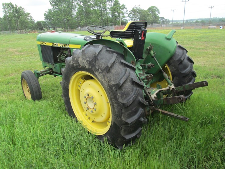 1976-john-deere-2040-image-4
