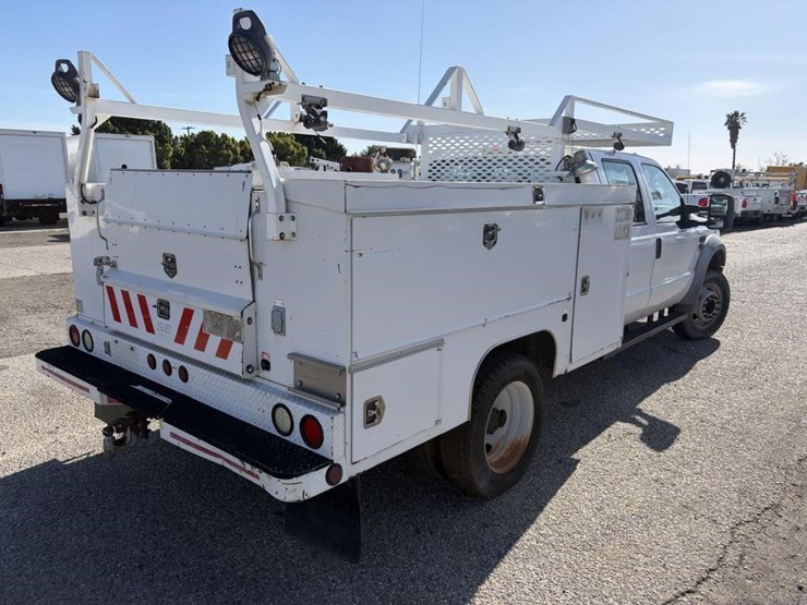 2010-ford-f450-image-3